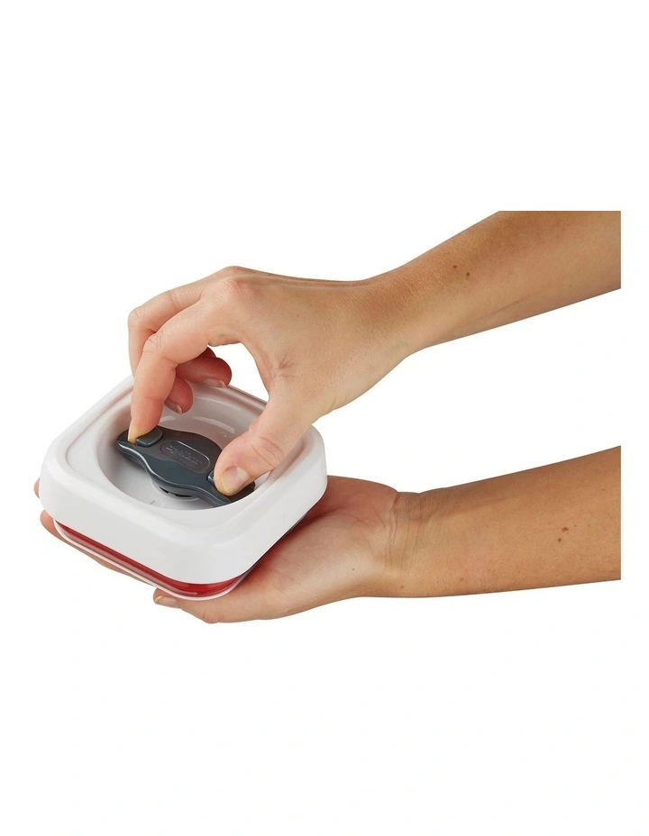 Zyliss Twist & Seal 4.0L Large Square Container - Image 4