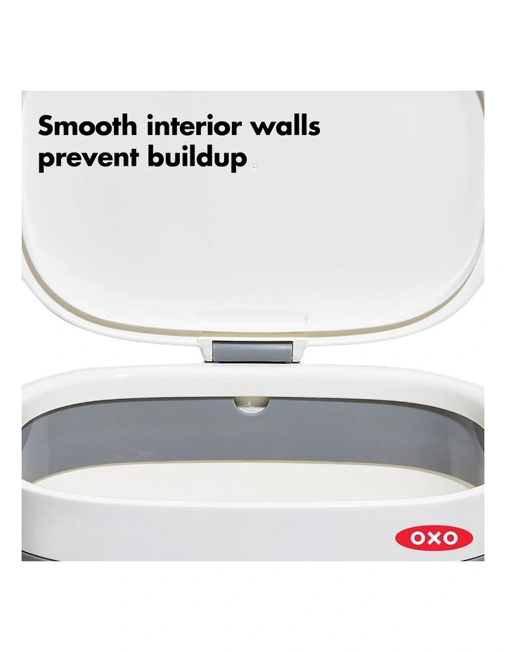OXO Good Grips Easy Clean Compost Bin In White 4 OXO Good Grips Easy Clean Compost Bin In White - Image 4