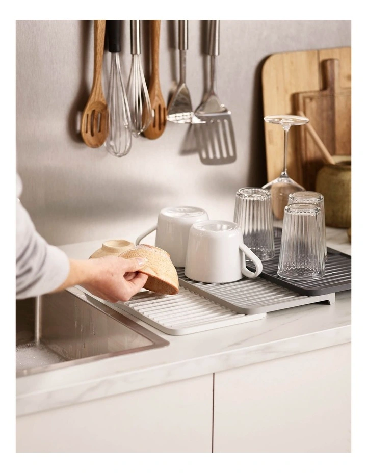 Joseph Joseph Tier Expandable Draining Mat Grey - Image 5